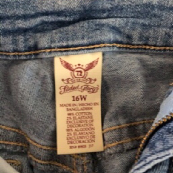 Jeans - Picture 2 of 2